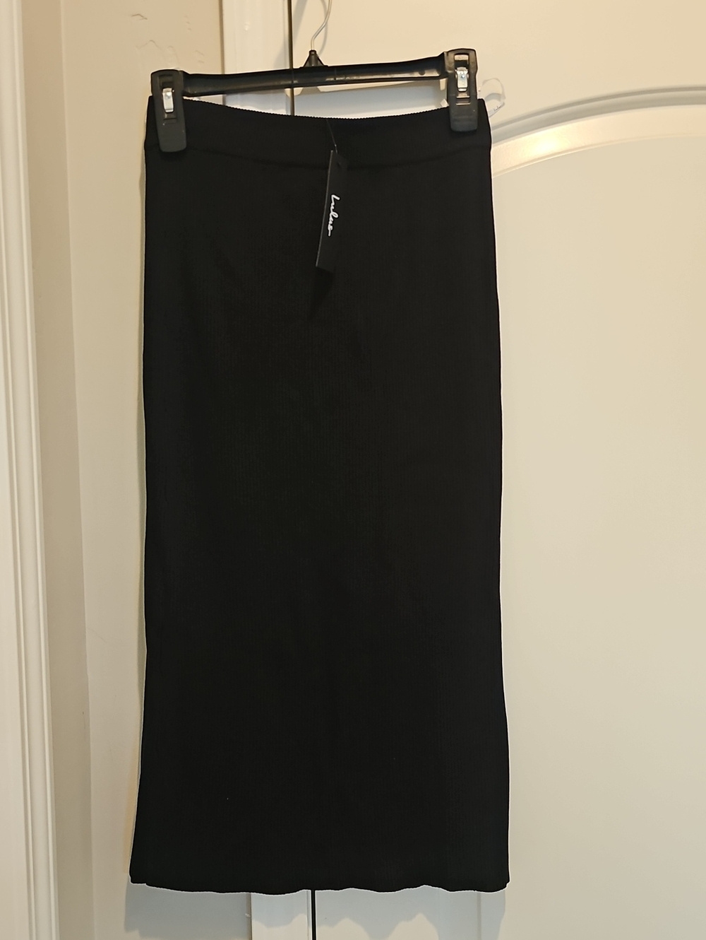 Lulu's Black Ribbed Midi Pencil Skirt